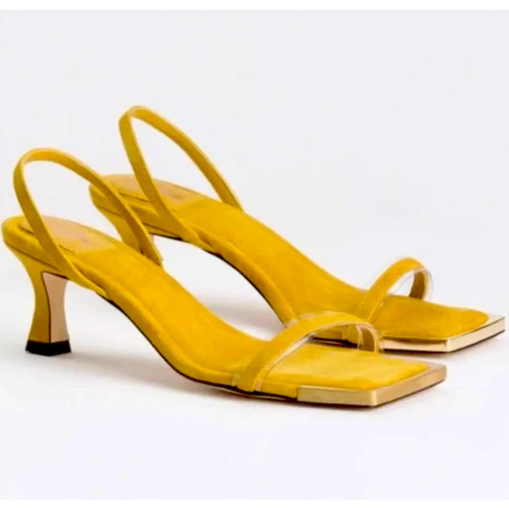 NWOT Good American Kitten Heel Sandal